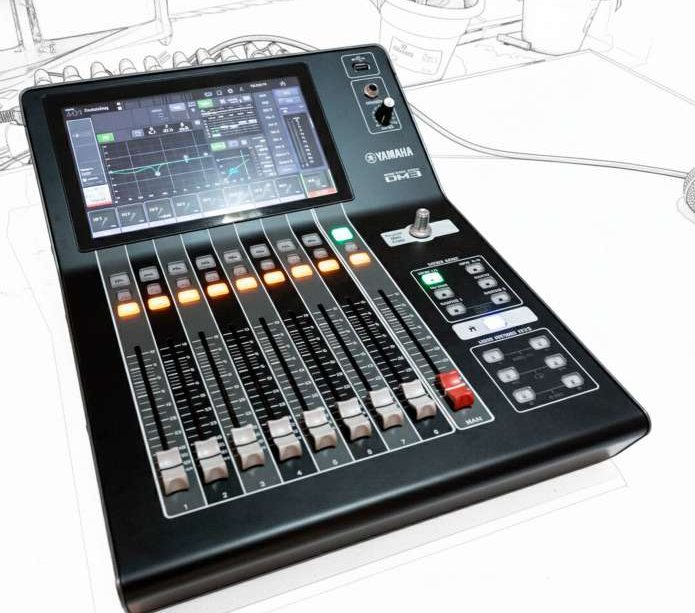 Mesa de sonido digital Yamaha DM3